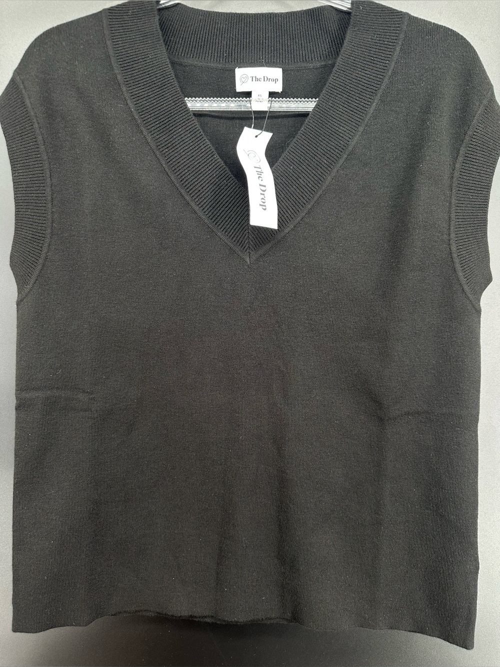 The Drop Women's Soft Zhen Black V-Neck Sweater Vest Size XS NWT